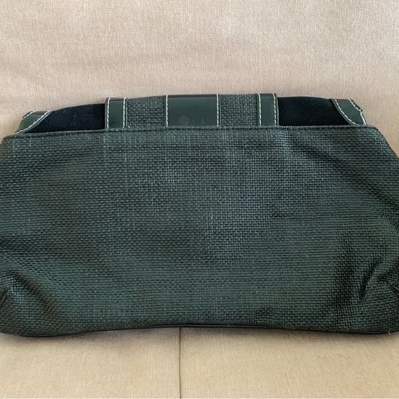 White House / Black Market Clutch - Picture 2 of 5